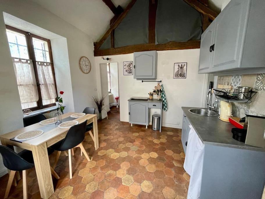 Maison A Proximite De Barbizon / Fontainebleau / A6 Saint-Sauveur-sur-Ecole Εξωτερικό φωτογραφία